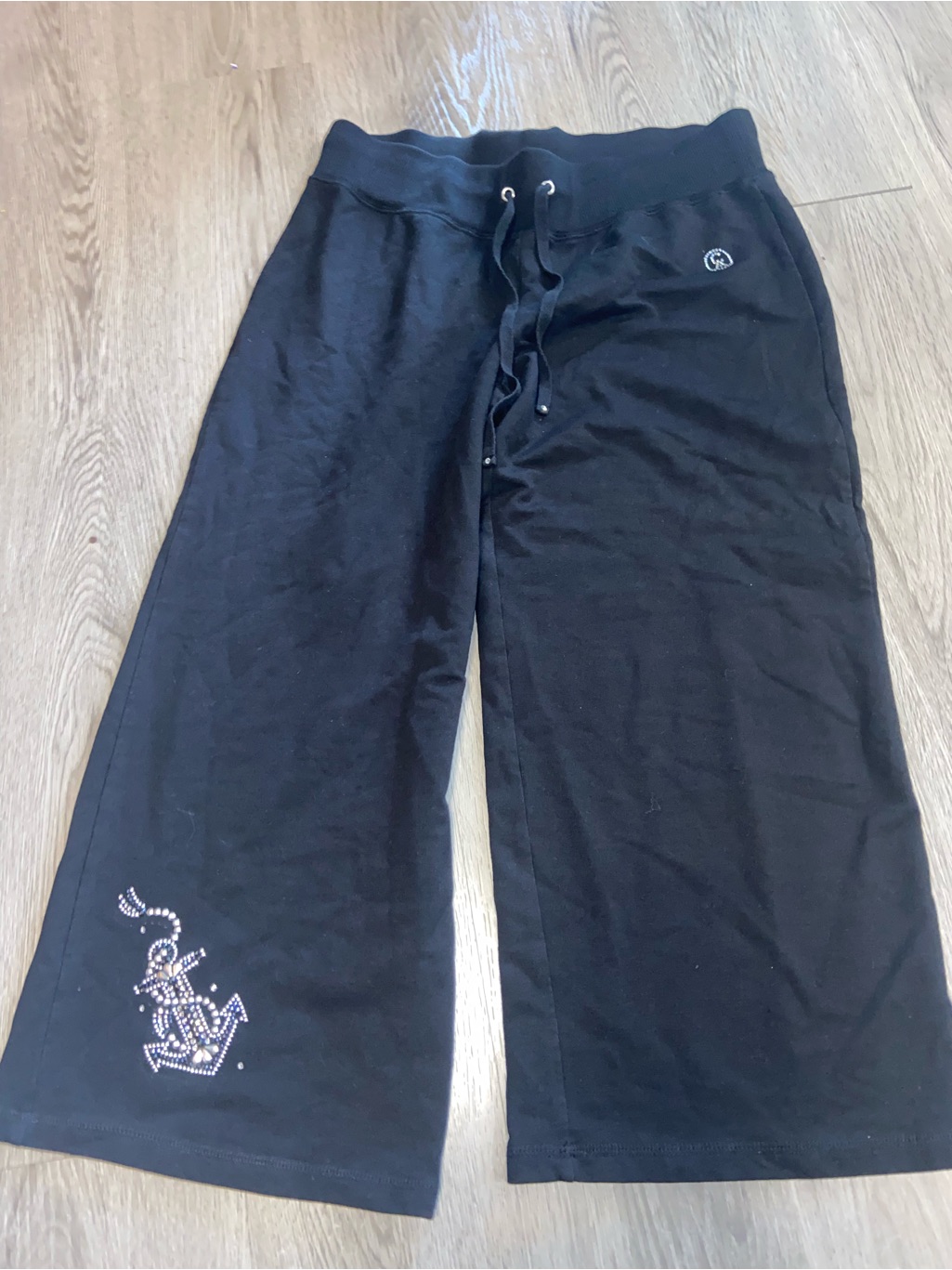 Christine Alexander Black Capri Sweatpants